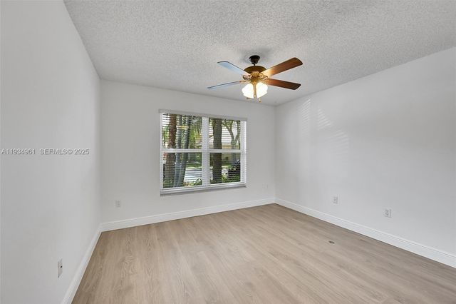 5382 NW 120th Ave, Coral Springs, FL 33076