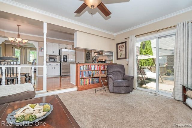 13758 Charrington Drive, Sterling Heights, MI 48313