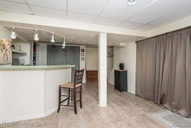 13758 Charrington Drive, Sterling Heights, MI 48313