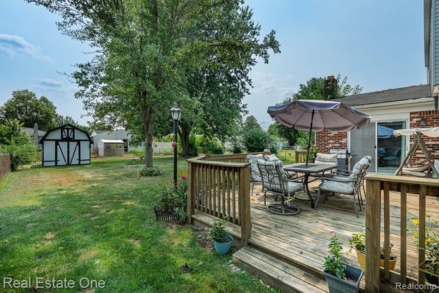 13758 Charrington Drive, Sterling Heights, MI 48313