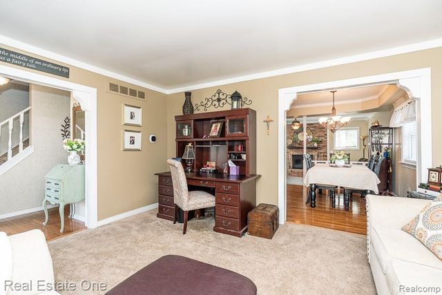 13758 Charrington Drive, Sterling Heights, MI 48313
