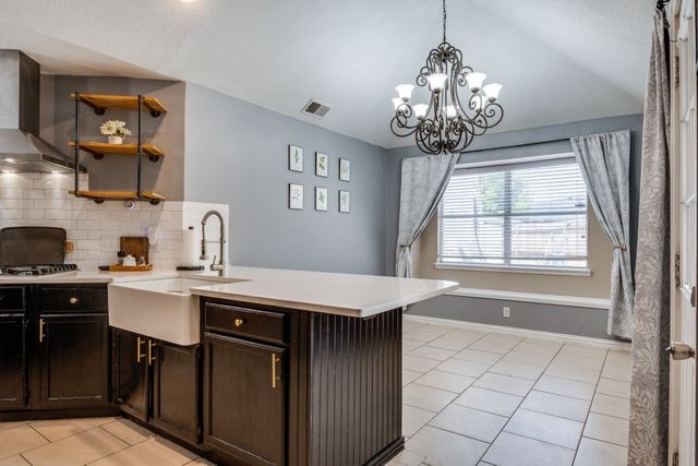 2704 Clearwater Drive, Mesquite, TX 75181