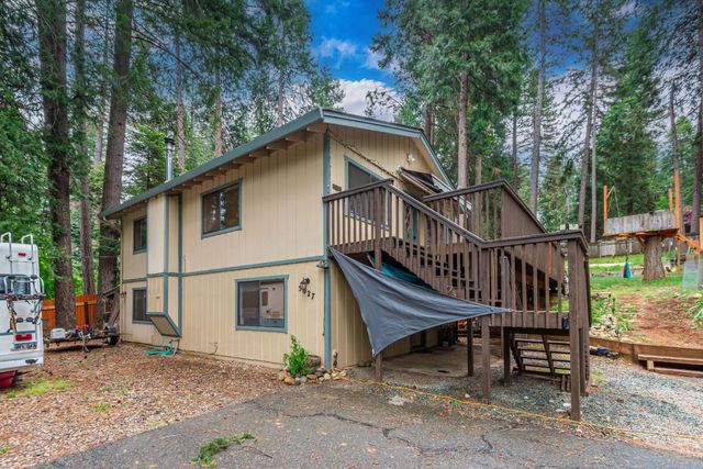 5027 Golden Ct, Pollock Pines, CA 95726