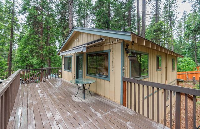 5027 Golden Ct, Pollock Pines, CA 95726