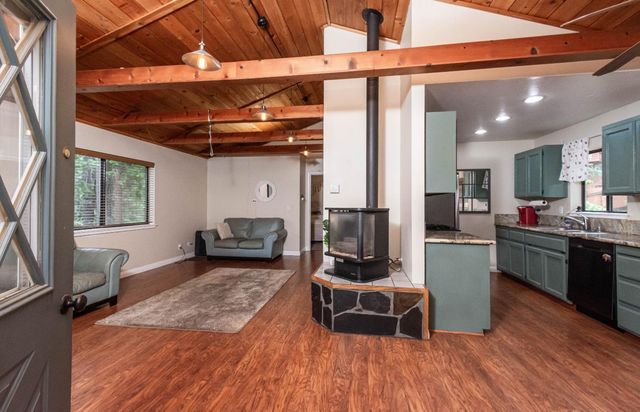 5027 Golden Ct, Pollock Pines, CA 95726