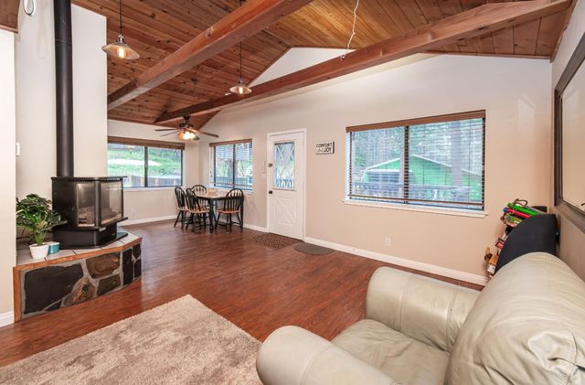 5027 Golden Ct, Pollock Pines, CA 95726