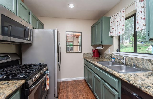 5027 Golden Ct, Pollock Pines, CA 95726