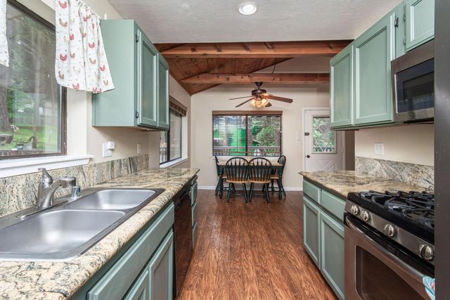 5027 Golden Ct, Pollock Pines, CA 95726