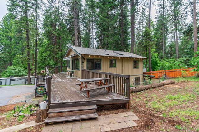 5027 Golden Ct, Pollock Pines, CA 95726