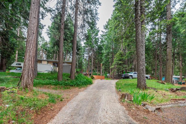 5027 Golden Ct, Pollock Pines, CA 95726