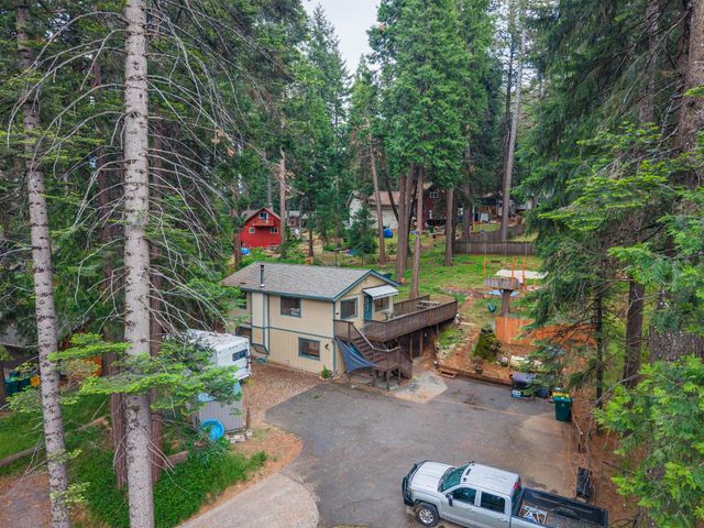 5027 Golden Ct, Pollock Pines, CA 95726