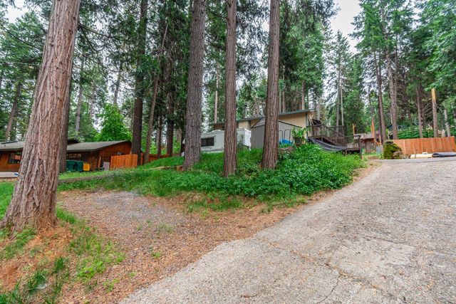 5027 Golden Ct, Pollock Pines, CA 95726