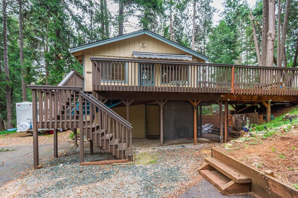 5027 Golden Ct, Pollock Pines, CA 95726