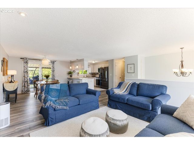 18741 ALLEGHENY Dr, Oregon City, OR 97045