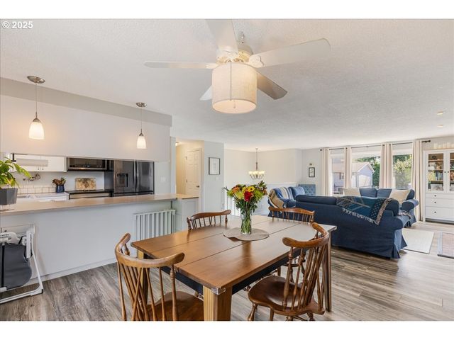 18741 ALLEGHENY Dr, Oregon City, OR 97045