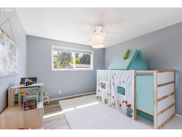 18741 ALLEGHENY Dr, Oregon City, OR 97045