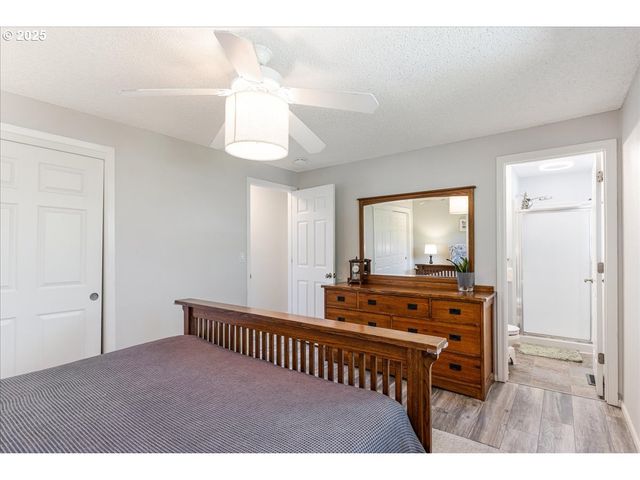 18741 ALLEGHENY Dr, Oregon City, OR 97045