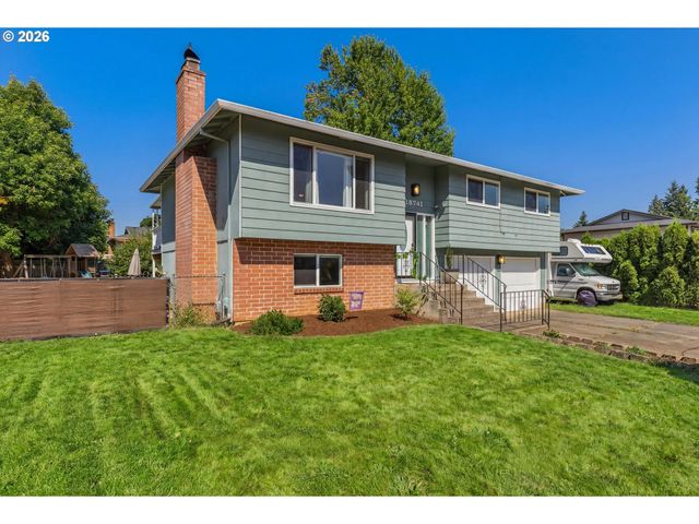 18741 ALLEGHENY Dr, Oregon City, OR 97045
