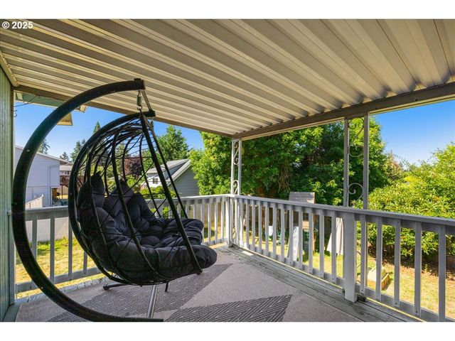 18741 ALLEGHENY Dr, Oregon City, OR 97045