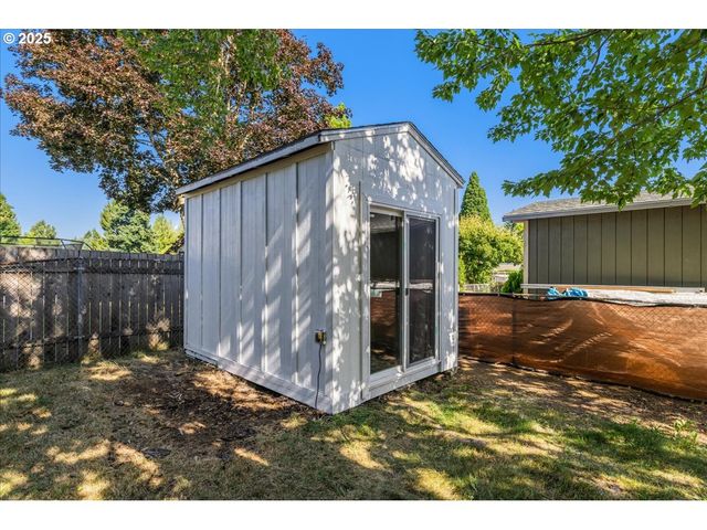 18741 ALLEGHENY Dr, Oregon City, OR 97045