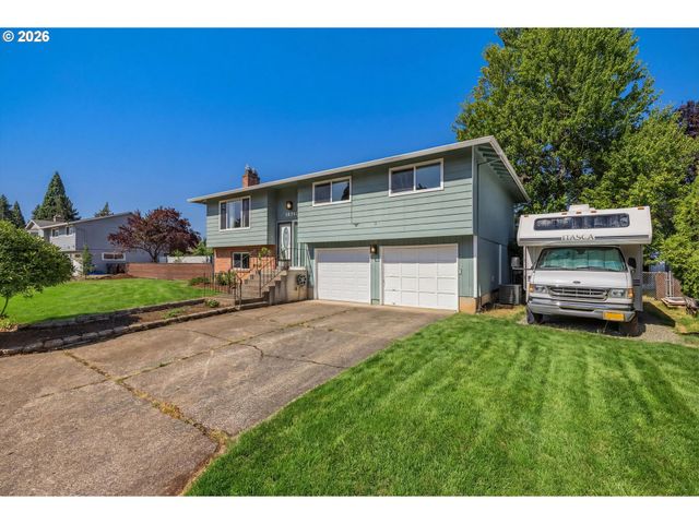 18741 ALLEGHENY Dr, Oregon City, OR 97045