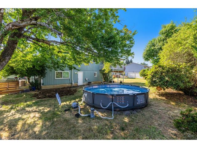 18741 ALLEGHENY Dr, Oregon City, OR 97045