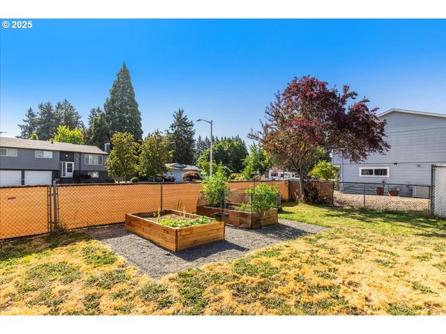 18741 ALLEGHENY Dr, Oregon City, OR 97045