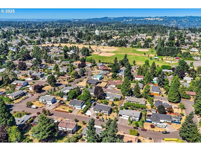 18741 ALLEGHENY Dr, Oregon City, OR 97045