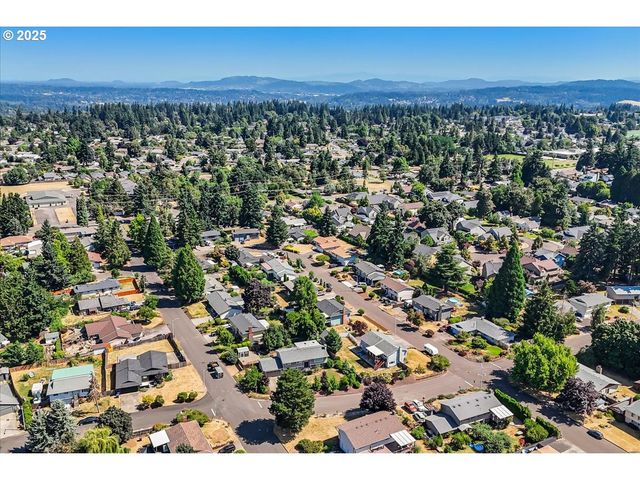 18741 ALLEGHENY Dr, Oregon City, OR 97045