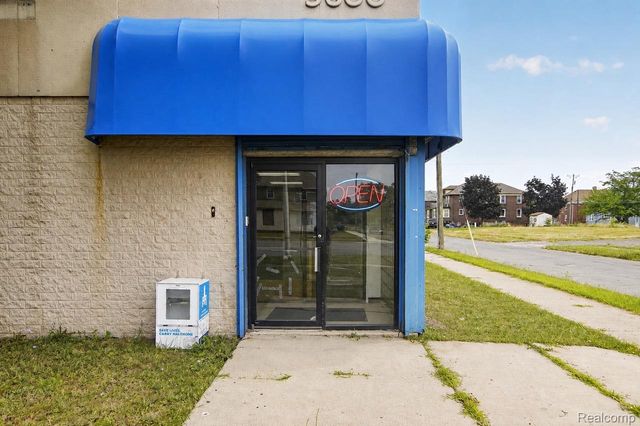 9600 Dexter Avenue, Detroit, MI 48206