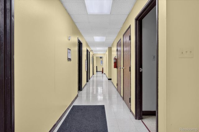 9600 Dexter Avenue, Detroit, MI 48206