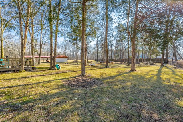2582 E Valley Road, Jasper, TN 37347