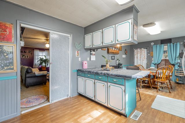 2582 E Valley Road, Jasper, TN 37347