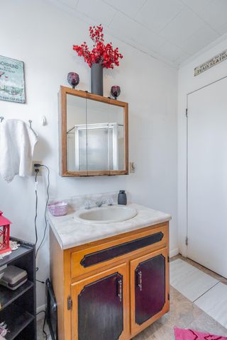 2582 E Valley Road, Jasper, TN 37347