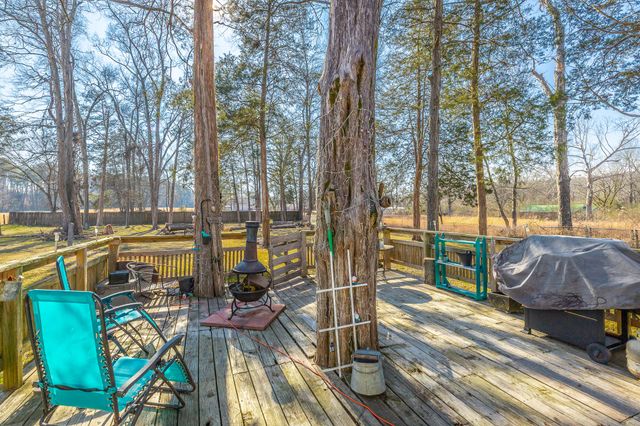2582 E Valley Road, Jasper, TN 37347