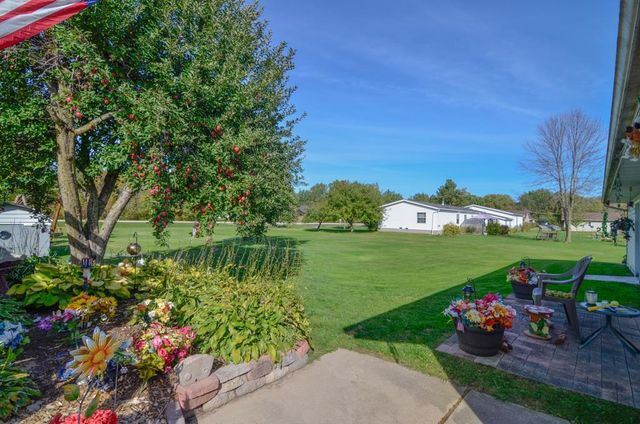 886 LILLY ROAD, Little Suamico, WI 54141