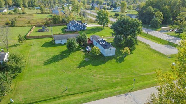886 LILLY ROAD, Little Suamico, WI 54141