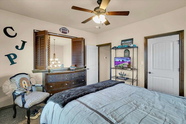 6020 NW Williams Ave, Lawton, OK 73505