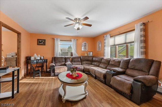 70 Robert St, Wharton Boro, NJ 07885