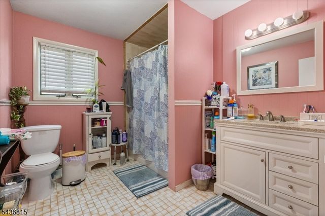 70 Robert St, Wharton Boro, NJ 07885