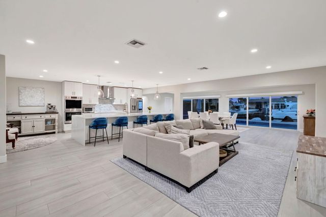 4460 NE 26th Avenue, Lighthouse Point, FL 33064