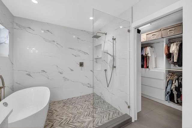 4460 NE 26th Avenue, Lighthouse Point, FL 33064