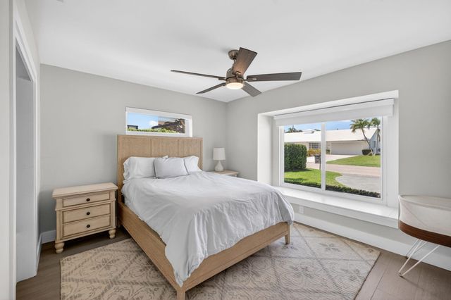 4460 NE 26th Avenue, Lighthouse Point, FL 33064