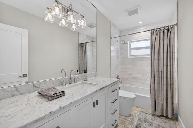 4460 NE 26th Avenue, Lighthouse Point, FL 33064