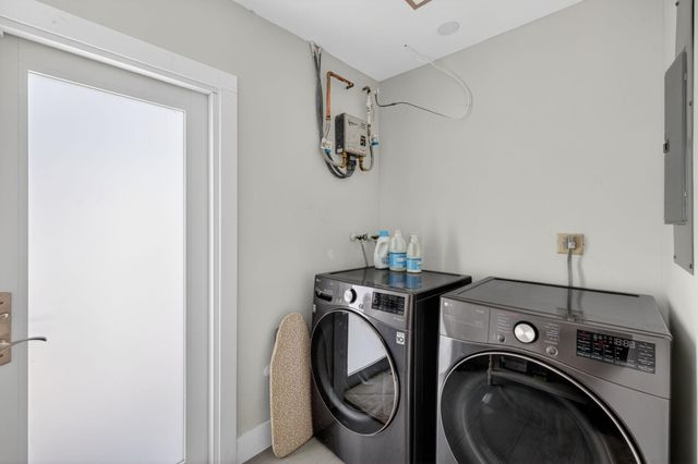 4460 NE 26th Avenue, Lighthouse Point, FL 33064