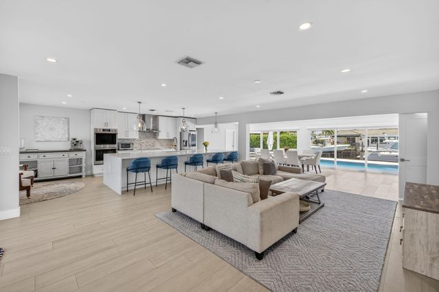 4460 NE 26th Avenue, Lighthouse Point, FL 33064