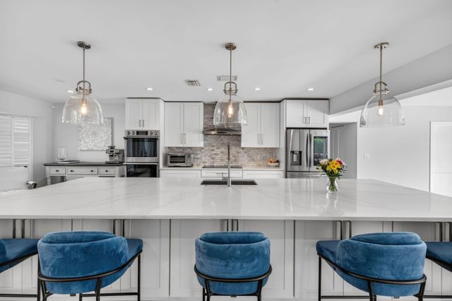 4460 NE 26th Avenue, Lighthouse Point, FL 33064