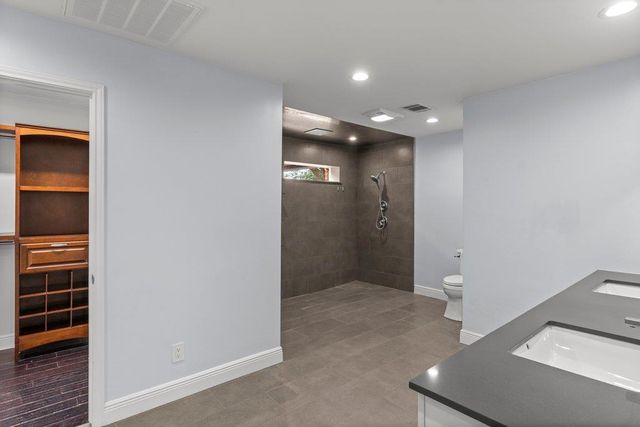 154 Shore Line DR, Bastrop, TX 78602