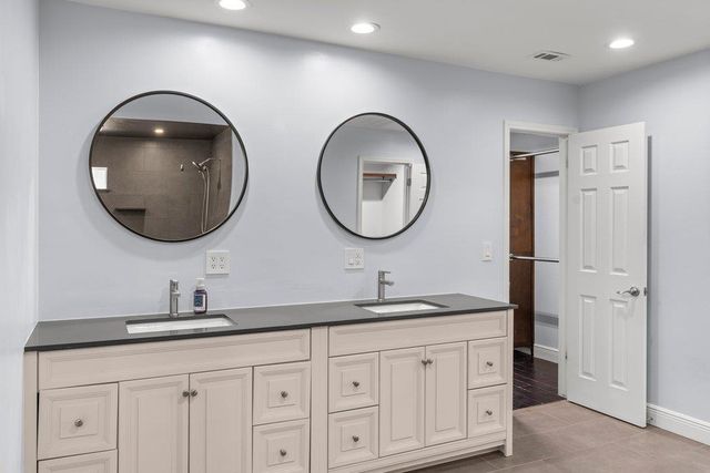 154 Shore Line DR, Bastrop, TX 78602