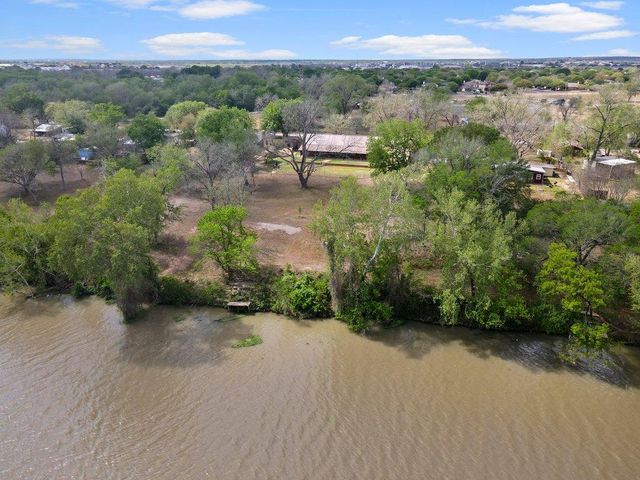 154 Shore Line DR, Bastrop, TX 78602